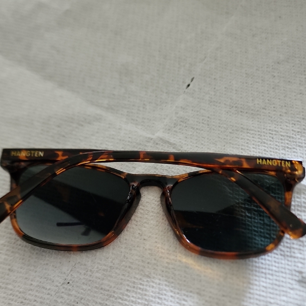 Tortoise Shell Sunglasses for Men - Picture 3 of 5